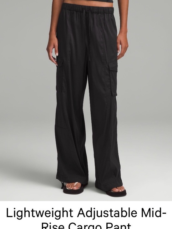 lululemon athletica Pants - Lululemon M Lightweight Black Adjustable Mid-Rise Cargo Pants
